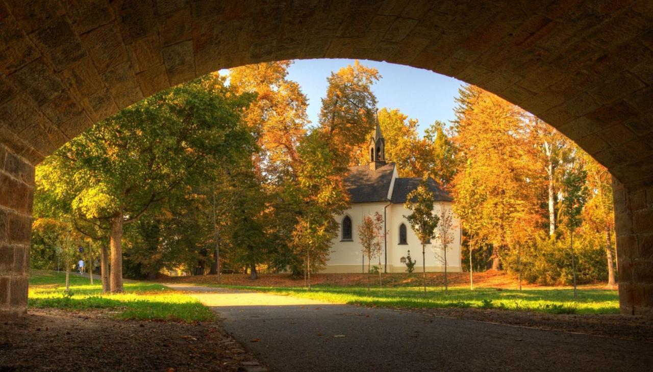 Penzion Obora Poděbrady Exteriör bild