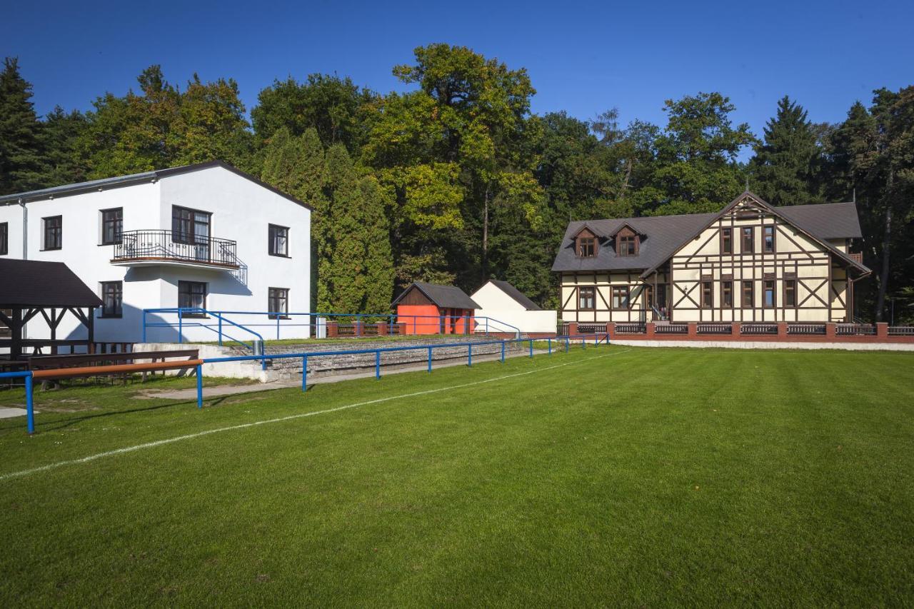 Penzion Obora Poděbrady Exteriör bild